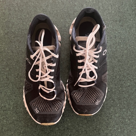 On Running - Picture 3 of 7